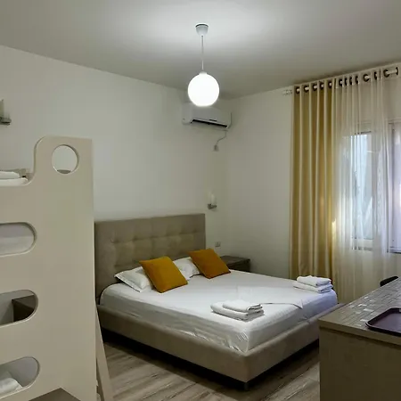 Otel Le Monde 2 *
