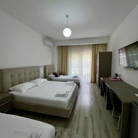 Hotel Le Monde 2 *