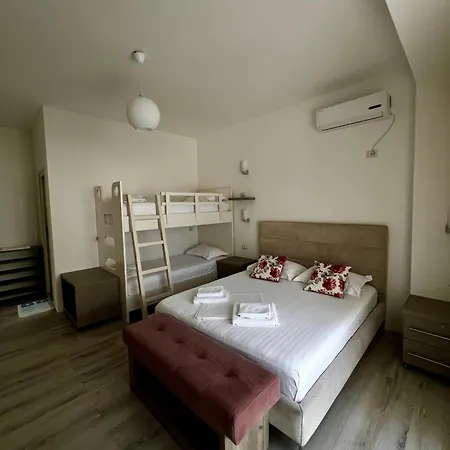 Hotel Le Monde 2 *