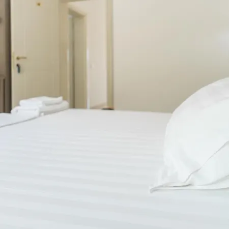 Hotel Le Monde 2 *